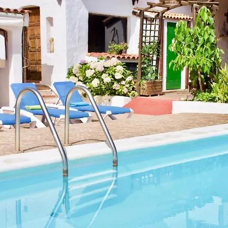 Casa Rosa With Heated Pool By I N Z U L A E *