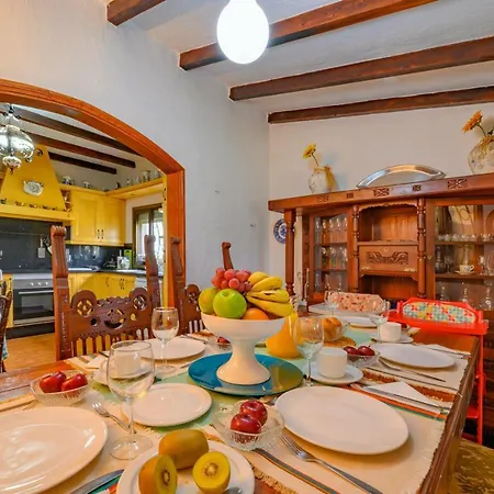 Villa Casa Rosa With Heated Pool By I N Z U L A E Vega de San Mateo